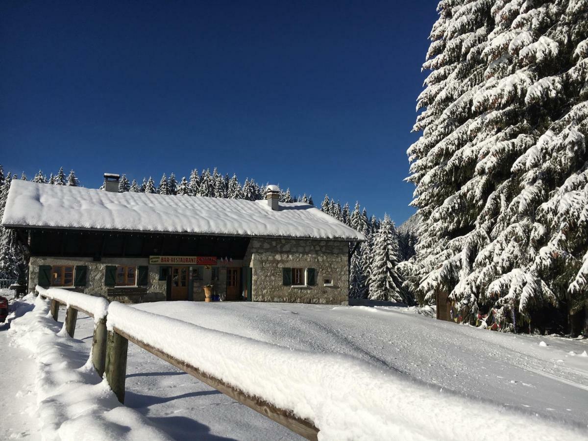 Restaurant Gautard - Chambres D'Hotes Les Tavaillons Thorens-Glières Exterior foto